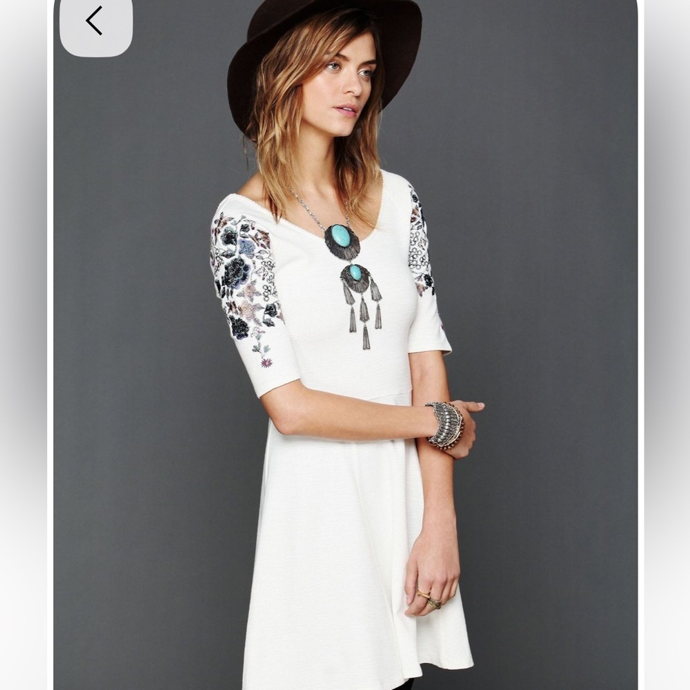 Free People Size XS White Embroidered Sleeve Fit & Flare Dress